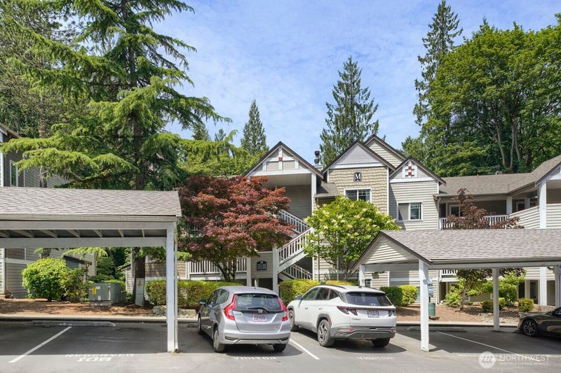18501 SE Newport Way M352