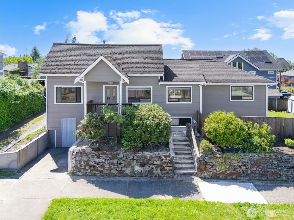 Photo of 5709 51st Avenue S, Seattle, WA 98118 (MLS # 2388106)