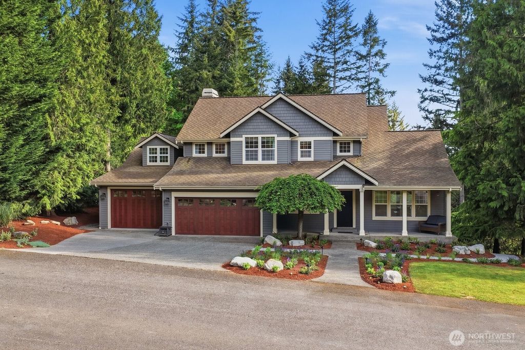 Photo of 11720 201st Place NE, Redmond, WA 98053 (MLS # 2551359)