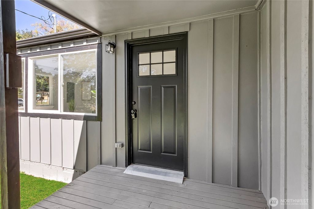 Photo of 10838 SE 173rd Street, Renton, WA 98055 (MLS # 2334366)