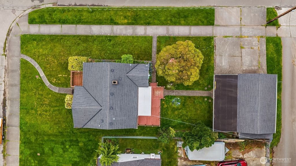 Photo of 2230 Oakes Avenue, Everett, WA 98201 (MLS # 2511210)