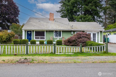 Photo of 31227 7th Avenue S, Federal Way, WA 98003 (MLS # 2581284)