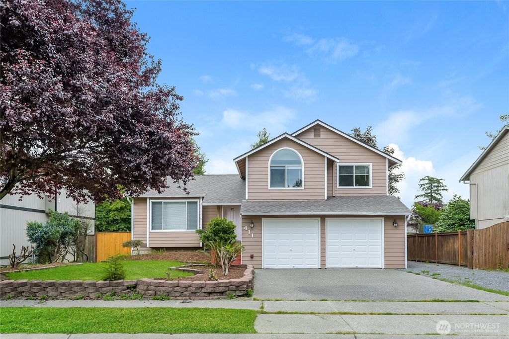 Photo of 411 96TH Avenue SE, Lake Goodwin, WA 98258 (MLS # 2557733)
