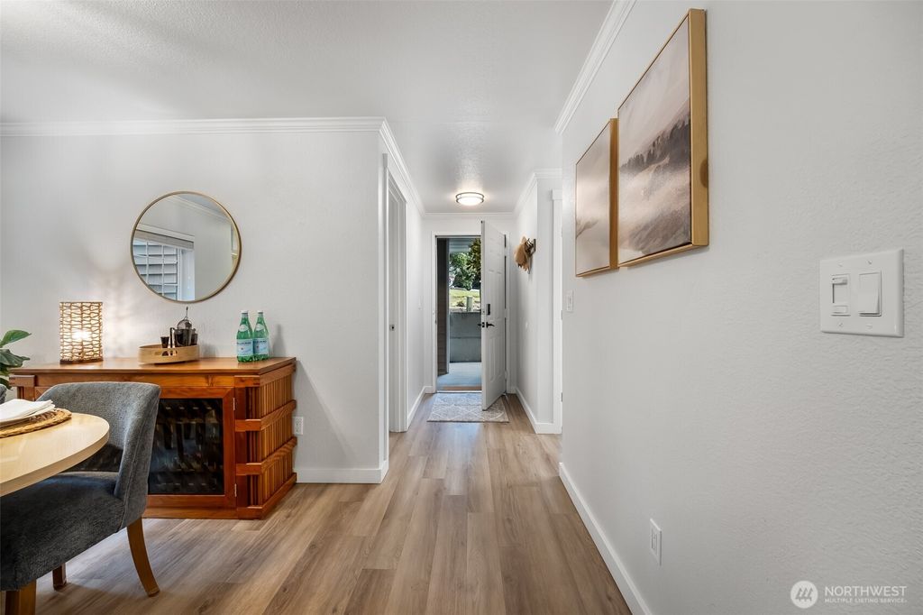 Photo of 10016 NE 120th Lane #F103, Kirkland, WA 98034 (MLS # 2489616)