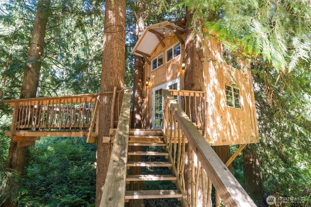 Photo of 17629 Newberg Road, Snohomish, WA 98290 (MLS # 2367455)