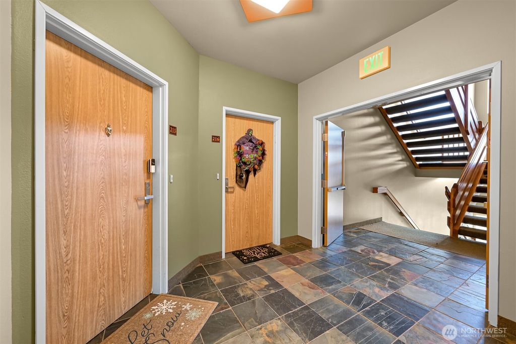 Photo of 516 Darby Drive #215, Bellingham, WA 98226 (MLS # 2512480)