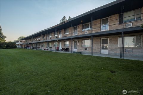 Photo of 6615 N Atlantic Street, Spokane, WA 99208 (MLS # 2448075)