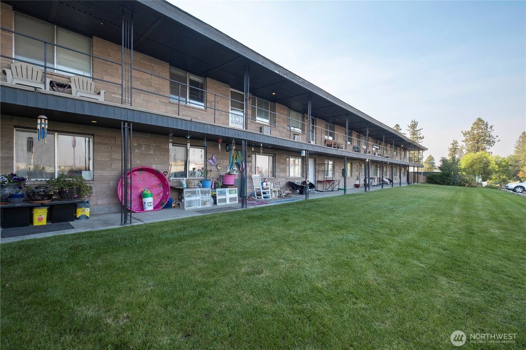 Photo of 6615 N Atlantic Street, Spokane, WA 99208 (MLS # 2448075)