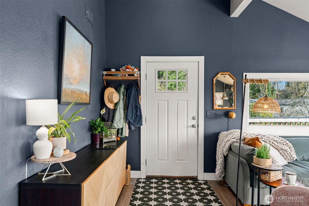 Photo of 2827 NE Alder Street, Bremerton, WA 98310 (MLS # 2500160)