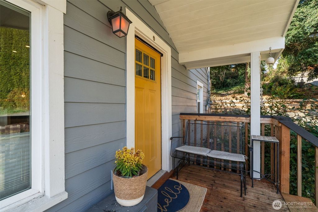 Photo of 2827 NE Alder Street, Bremerton, WA 98310 (MLS # 2500160)