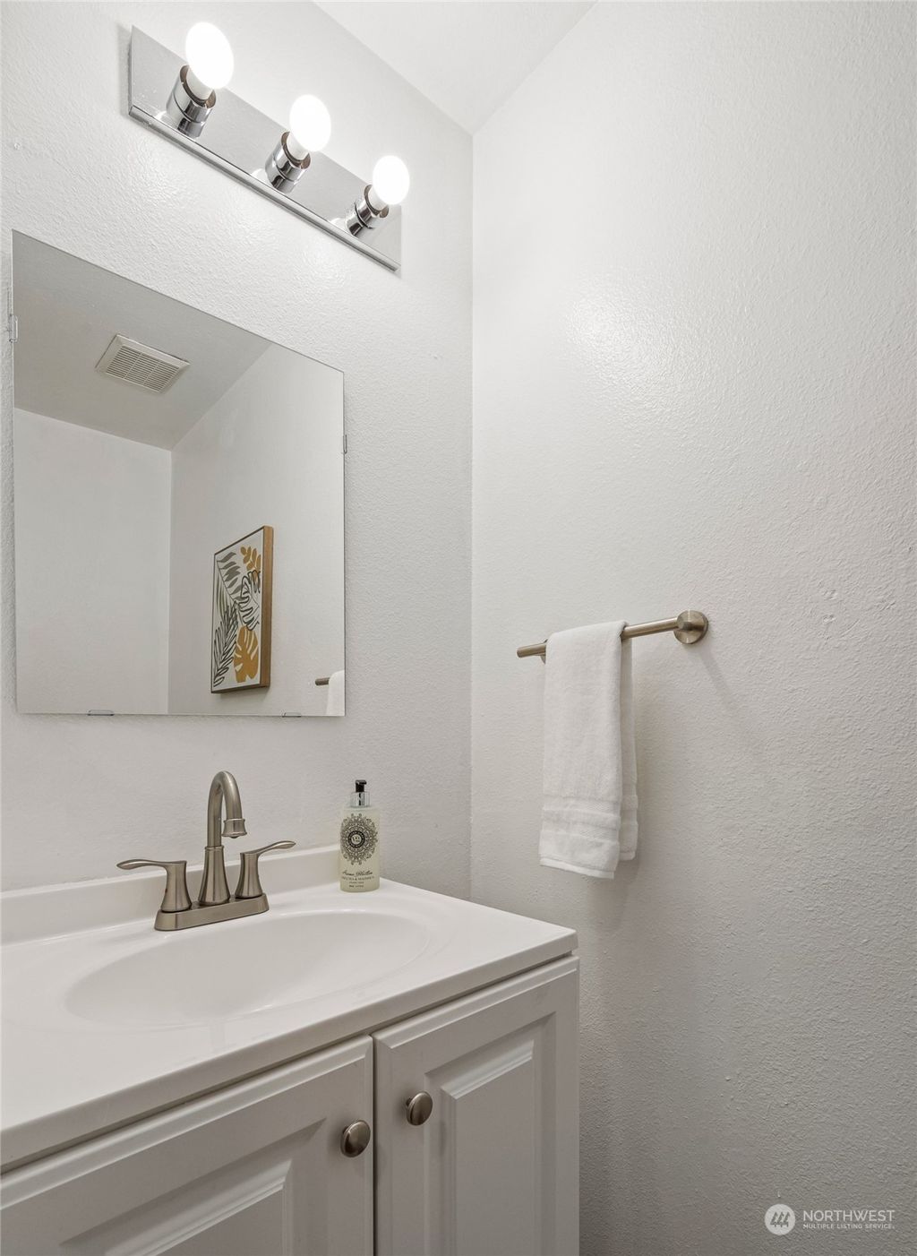 Photo of 12838 SE 41st Lane Ln #F104, Bellevue, WA 98006 (MLS # 2315983)