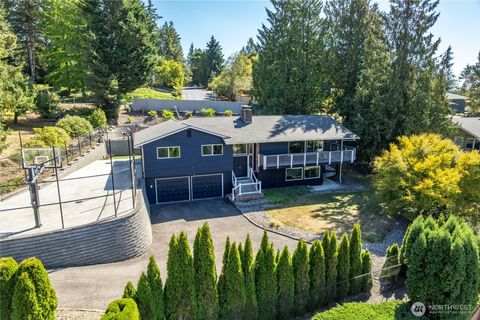 Photo of 2445 W Lynnwood Drive, Longview, WA 98632 (MLS # 2434314) Photo of 2445 W Lynnwood Drive, Longview, WA 98632 (MLS # 2434314)