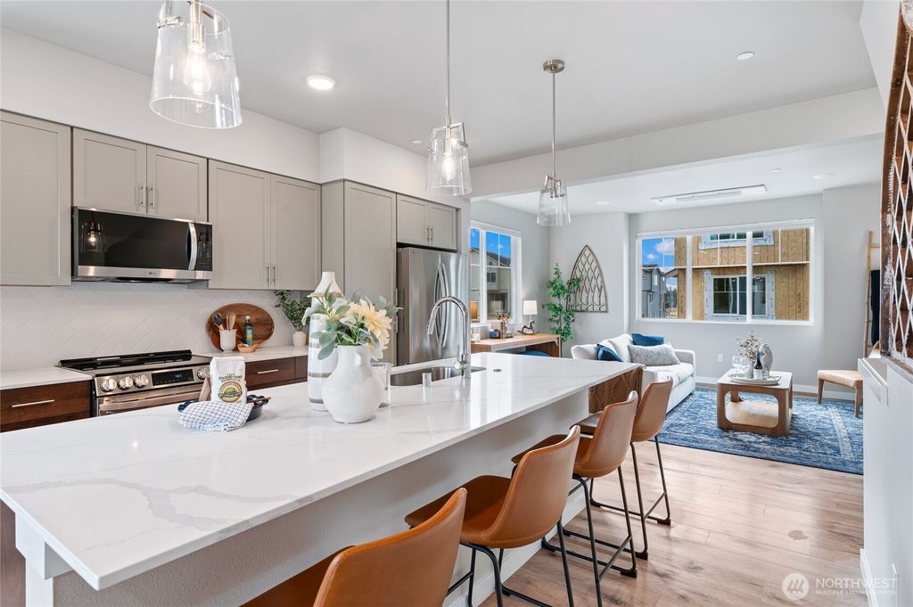 Photo of 14424 Madison Way #D3, Lynnwood, WA 98087 (MLS # 2504009)