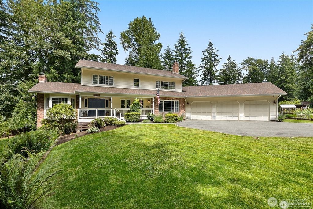 Photo of 12925 206th Avenue NE, Woodinville, WA 98077 (MLS # 2448876)