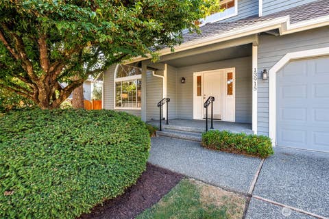 Photo of 13915 66th Avenue SE, Snohomish, WA 98296 (MLS # 2551411)