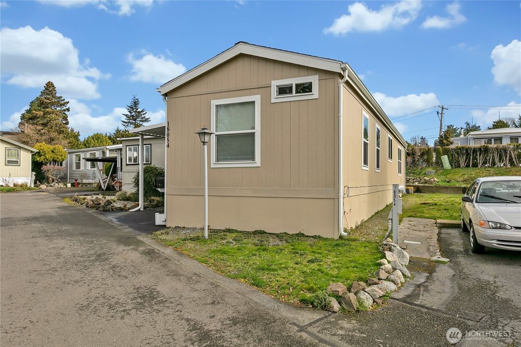 Photo of 18054 36th Avenue S #386, SeaTac, WA 98188 (MLS # 2344709)