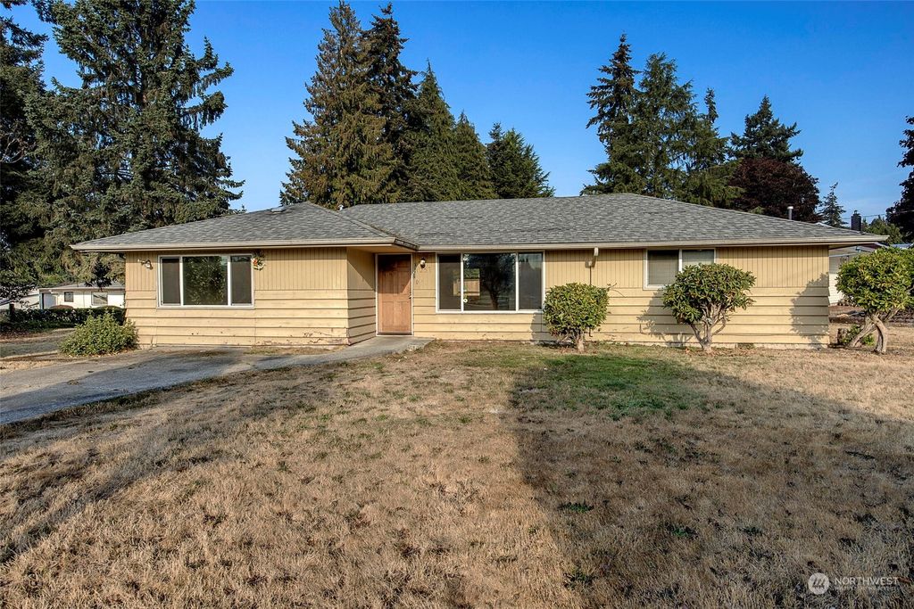 Photo of 31257 7th Avenue S, Federal Way, WA 98003 (MLS # 2009938)