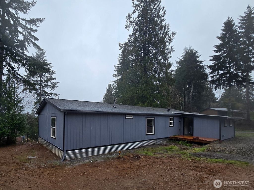 Photo of 80 W Satsop Drive, Elma, WA 98541 (MLS # 2495103)