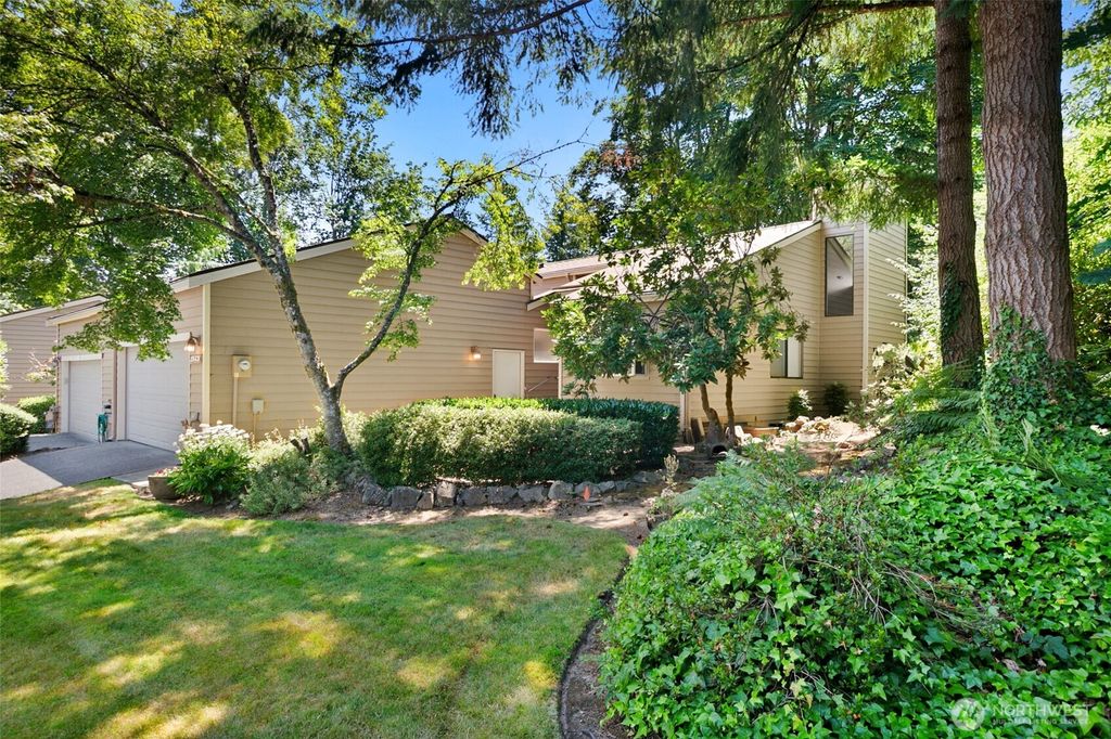 Photo of 25431 213th Avenue SE #42, Maple Valley, WA 98038 (MLS # 2408371)
