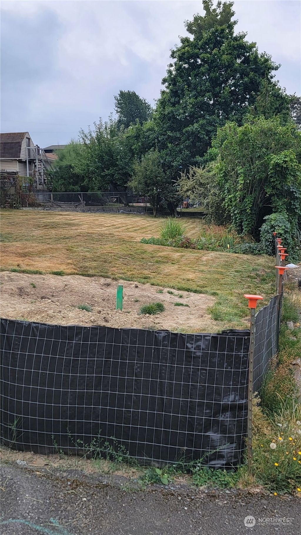 Photo of 1013 N 32nd Street, Renton, WA 98056 (MLS # 1996932)