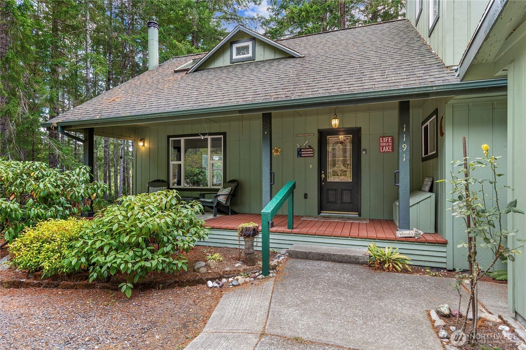 Photo of 1191 NE Tee Lake Road, Tahuya, WA 98588 (MLS # 2578614)