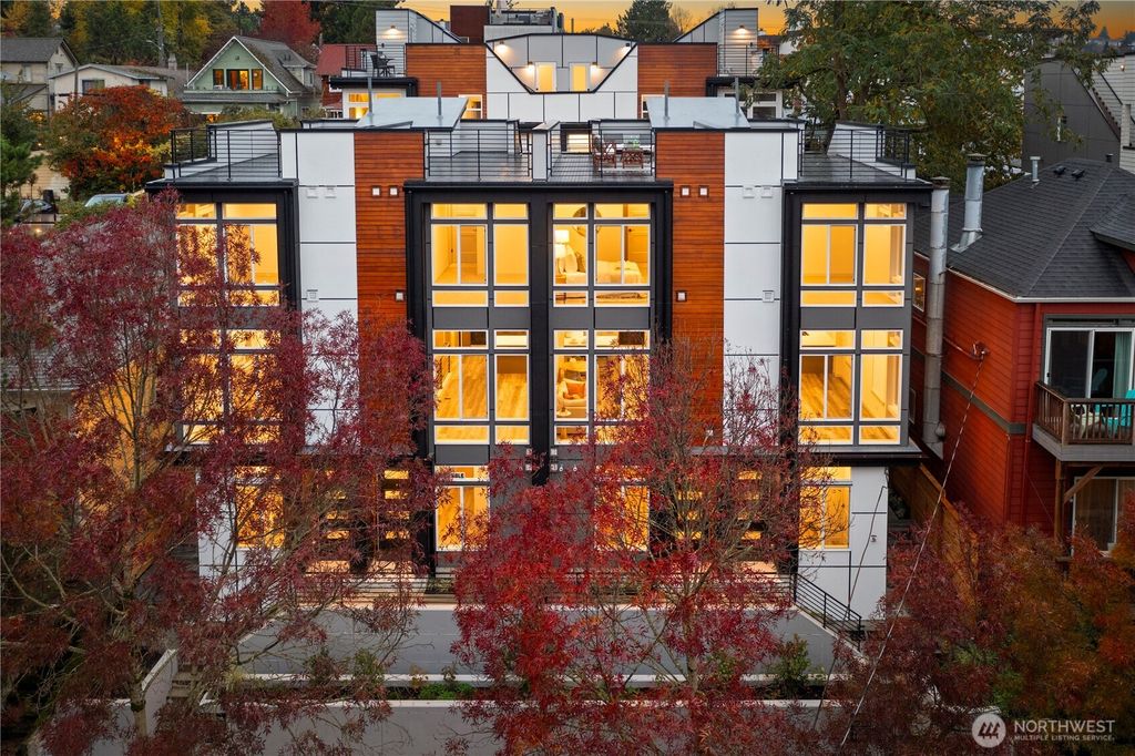 Photo of 918 A N 35th Street, Seattle, WA 98103 (MLS # 2374748)