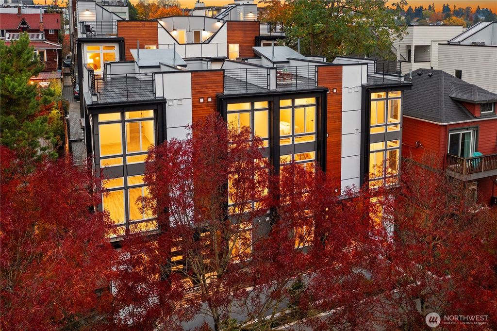 Photo of 918 A N 35th Street, Seattle, WA 98103 (MLS # 2374748)
