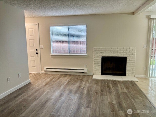 Photo of 911 30th Street NE, Auburn, WA 98002 (MLS # 2543610)