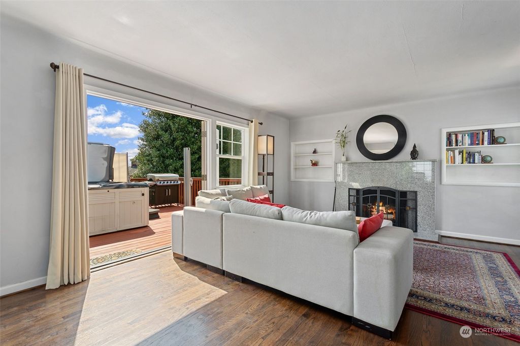 Photo of 10405 3rd Avenue S, Seattle, WA 98168 (MLS # 2144402)