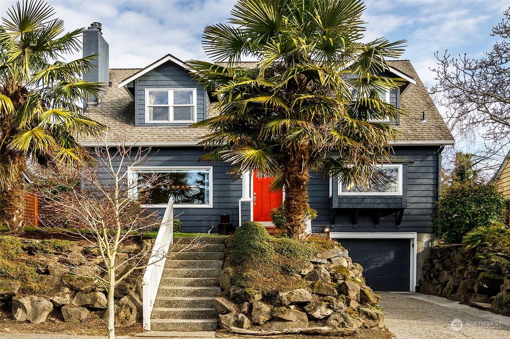 Photo of 6522 28th Avenue NE, Seattle, WA 98115 (MLS # 2027802)