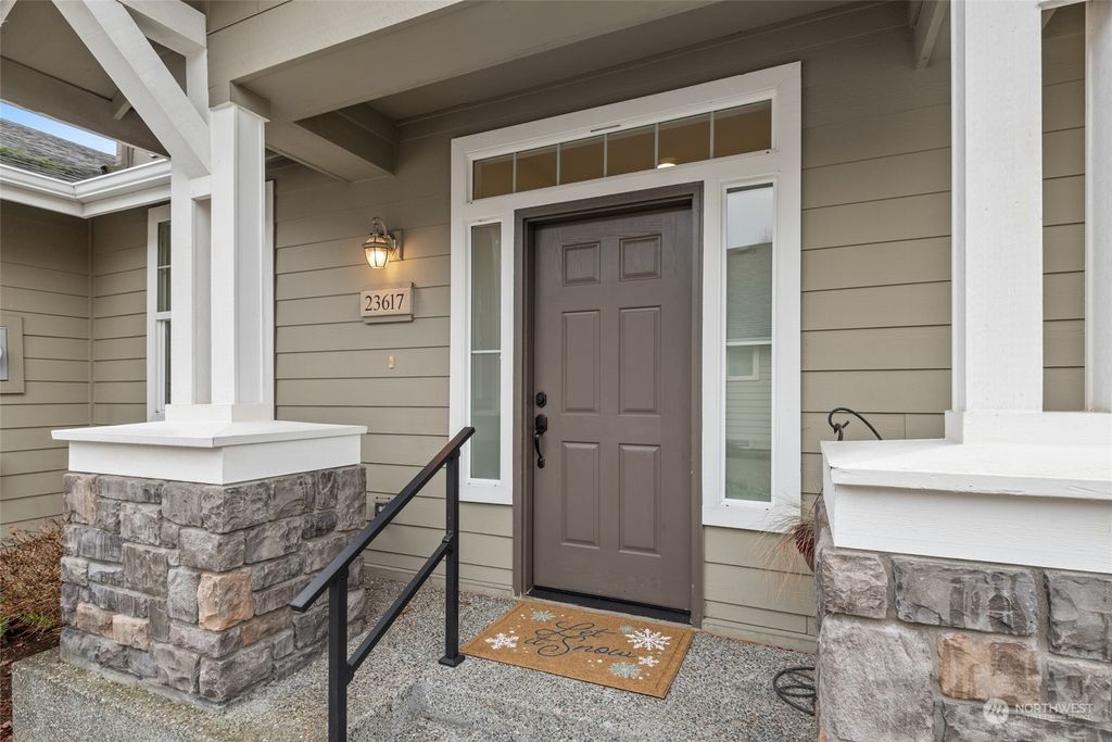 Photo of 23617 NE 135th Way, Redmond, WA 98053 (MLS # 2321853)