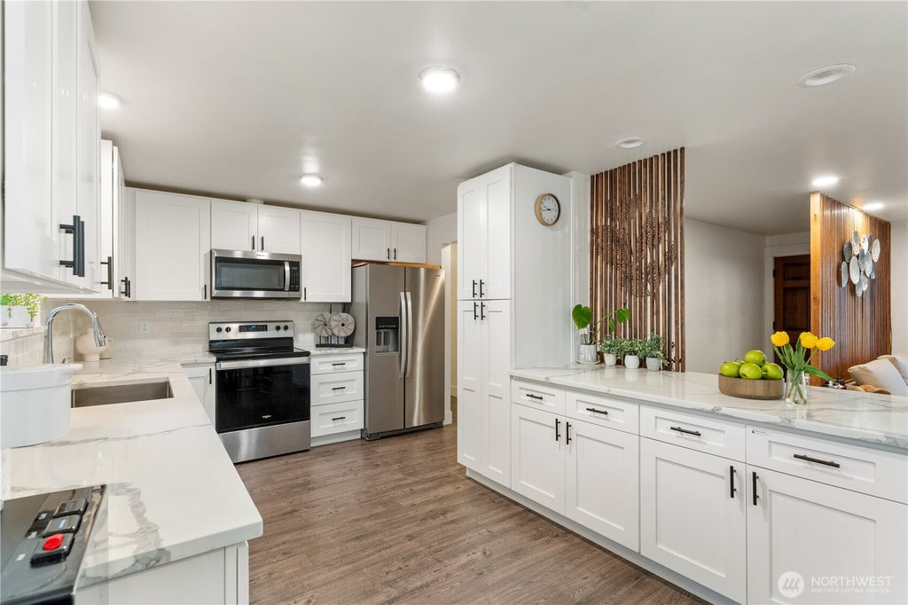 Photo of 7328 Heinz Place, Lynnwood, WA 98036 (MLS # 2584241)