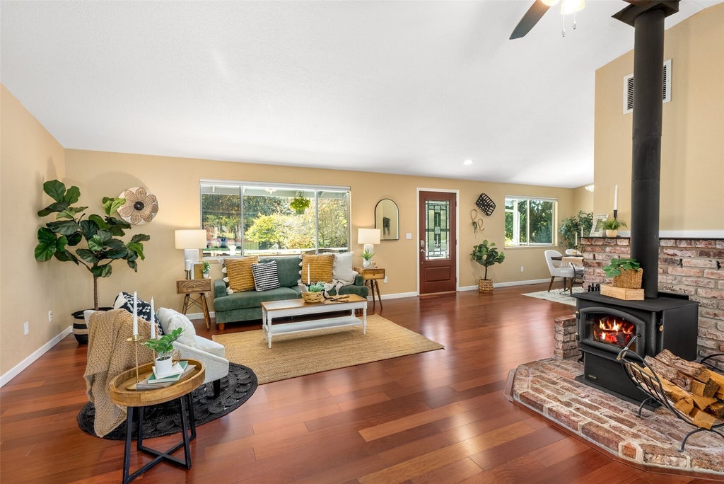 Photo of 15117 62nd Street SE, Snohomish, WA 98290 (MLS # 2595551)