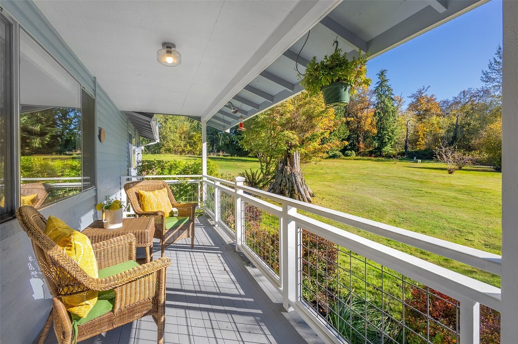 Photo of 15117 62nd Street SE, Snohomish, WA 98290 (MLS # 2595551)