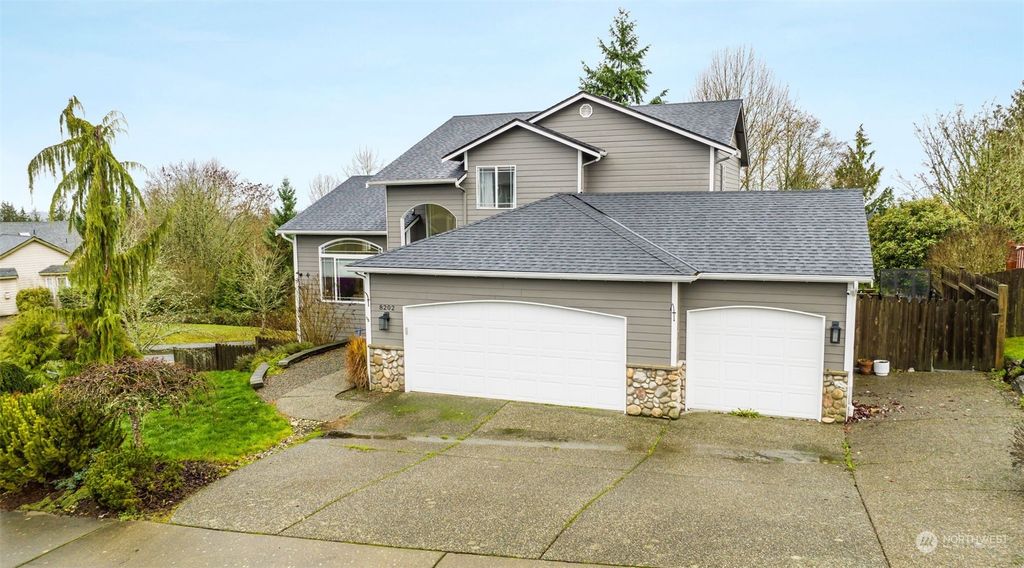 Photo of 8202 77th Avenue NE, Marysville, WA 98270 (MLS # 2184755)