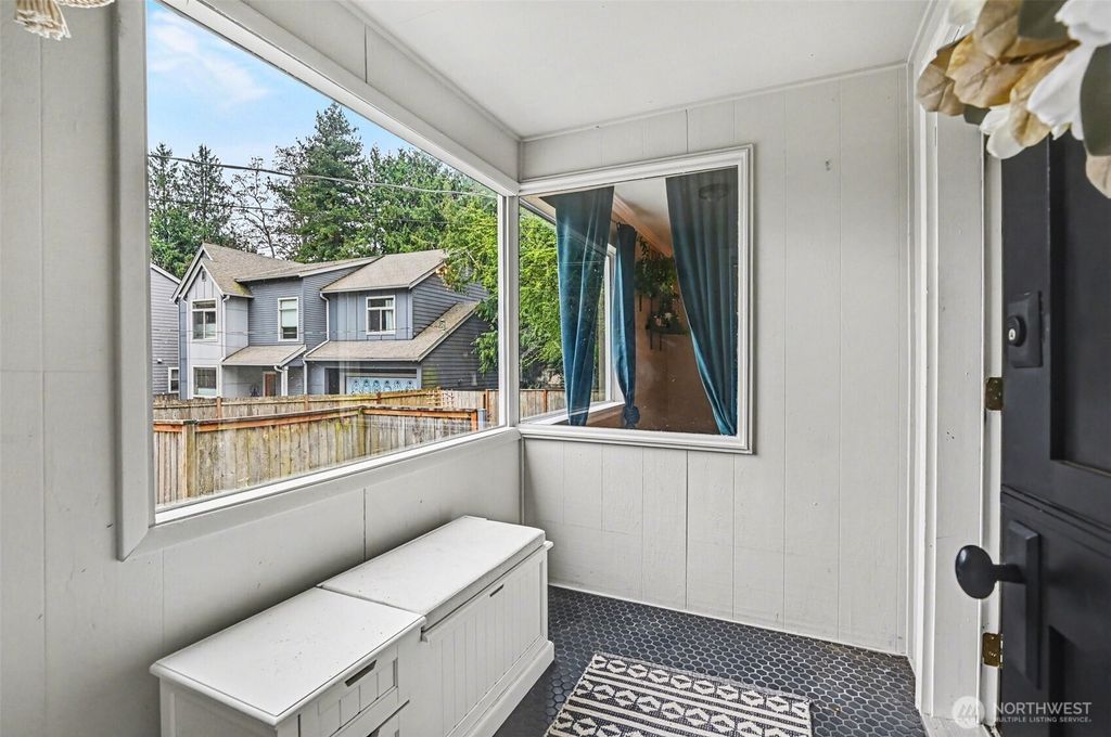 Photo of 11347 Sand Point Way NE, Seattle, WA 98125 (MLS # 2509225)