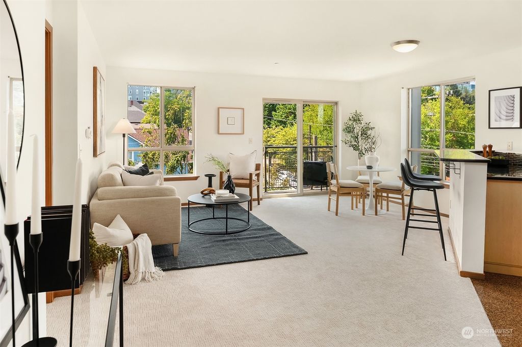 Photo of 412 11th Avenue #501, Seattle, WA 98122 (MLS # 2313761)