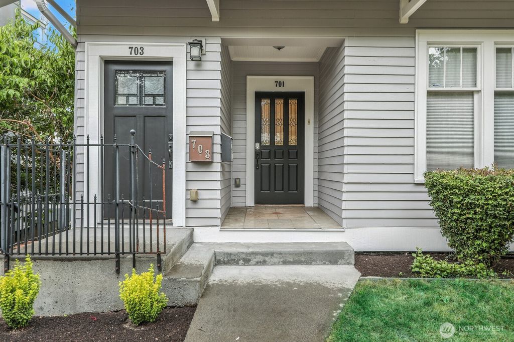 Photo of 703 18th Avenue S, Seattle, WA 98144 (MLS # 2512402)
