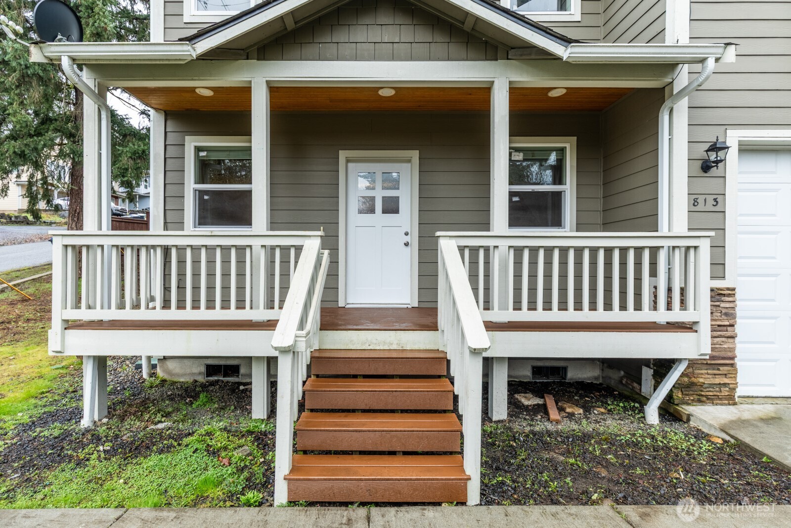813 S 10th Street