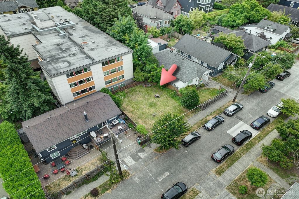 Photo of 6340 4th Avenue NE, Seattle, WA 98115 (MLS # 2405867)