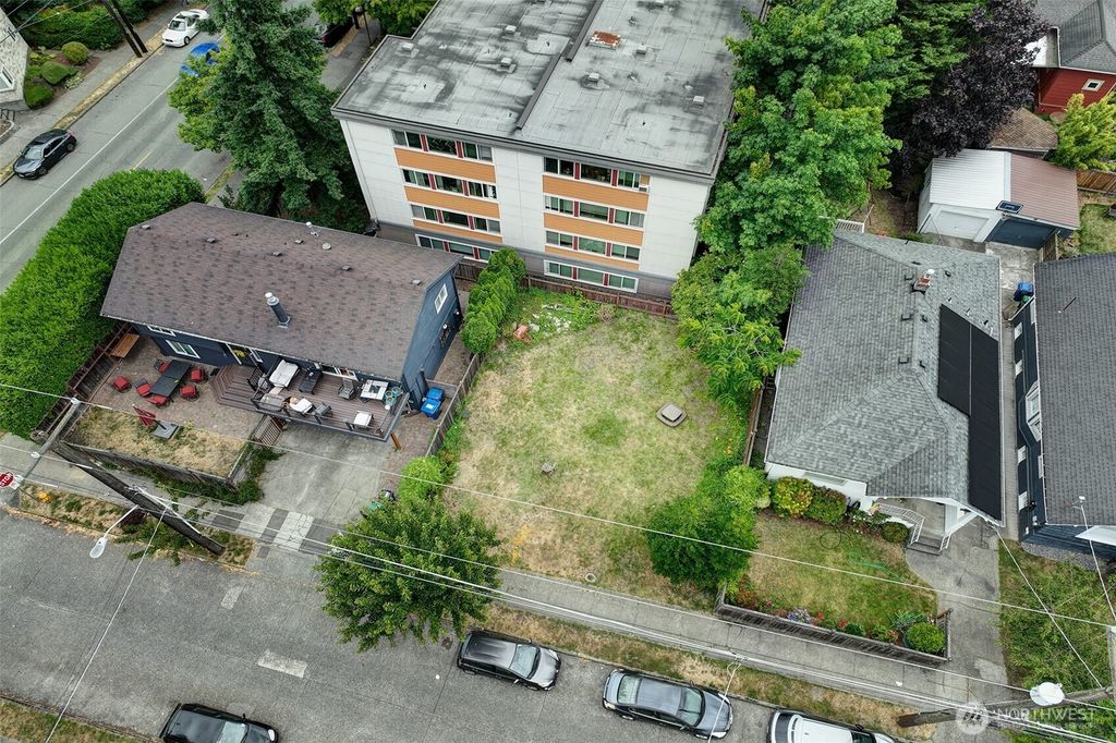 Photo of 6340 4th Avenue NE, Seattle, WA 98115 (MLS # 2405867)