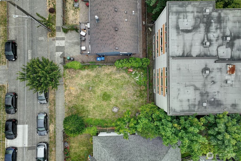 Photo of 6340 4th Avenue NE, Seattle, WA 98115 (MLS # 2405867)