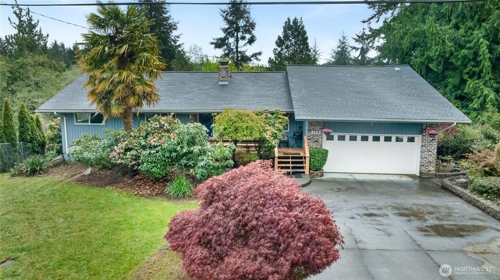 Photo of 279 Holly Lane, Cosmopolis, WA 98537 (MLS # 2492196)
