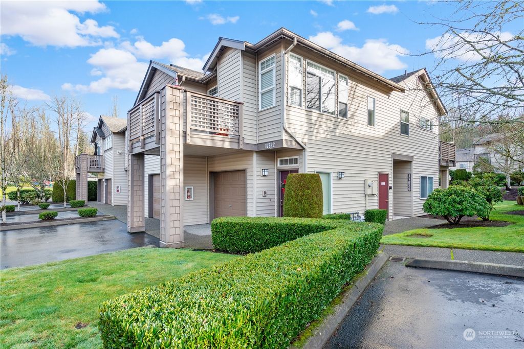 Photo of 17626 134th Lane SE, Renton, WA 98058 (MLS # 2318894)