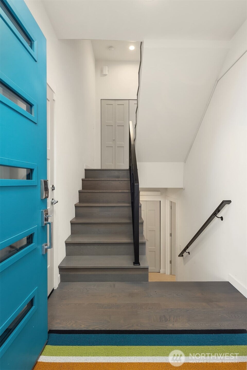 Photo of 1810 SW Dakota Street, Seattle, WA 98106 (MLS # 2573538)