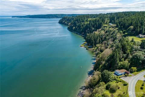 A home in Oak Harbor