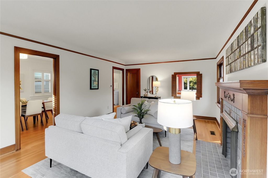 Photo of 108 Newell Street, Seattle, WA 98109 (MLS # 2341570)