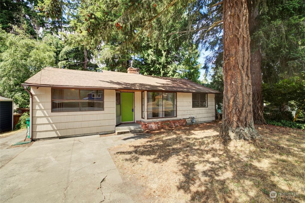 Photo of 14007 23rd Avenue NE, Seattle, WA 98125 (MLS # 2136542)