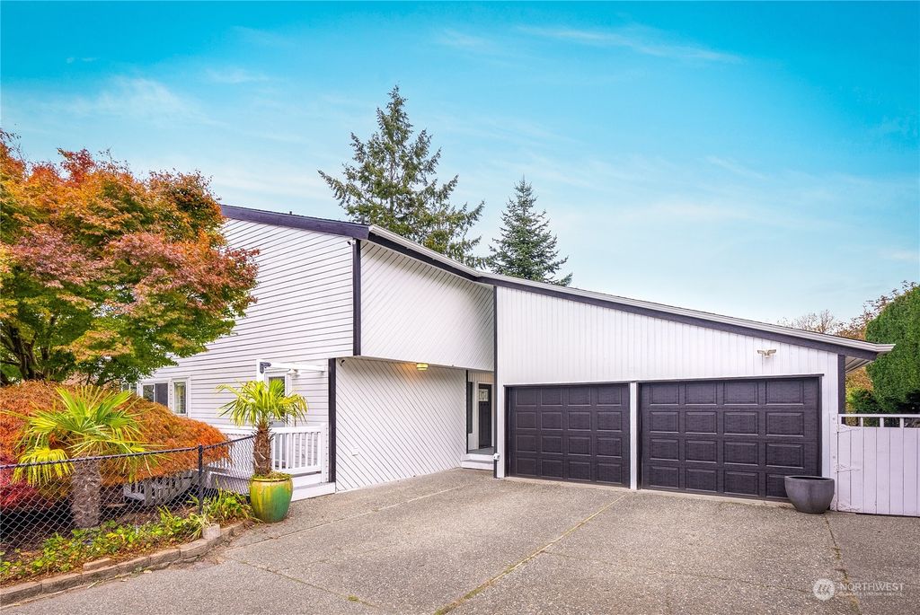 Photo of 5825 Central Drive, Mukilteo, WA 98275 (MLS # 2017613)