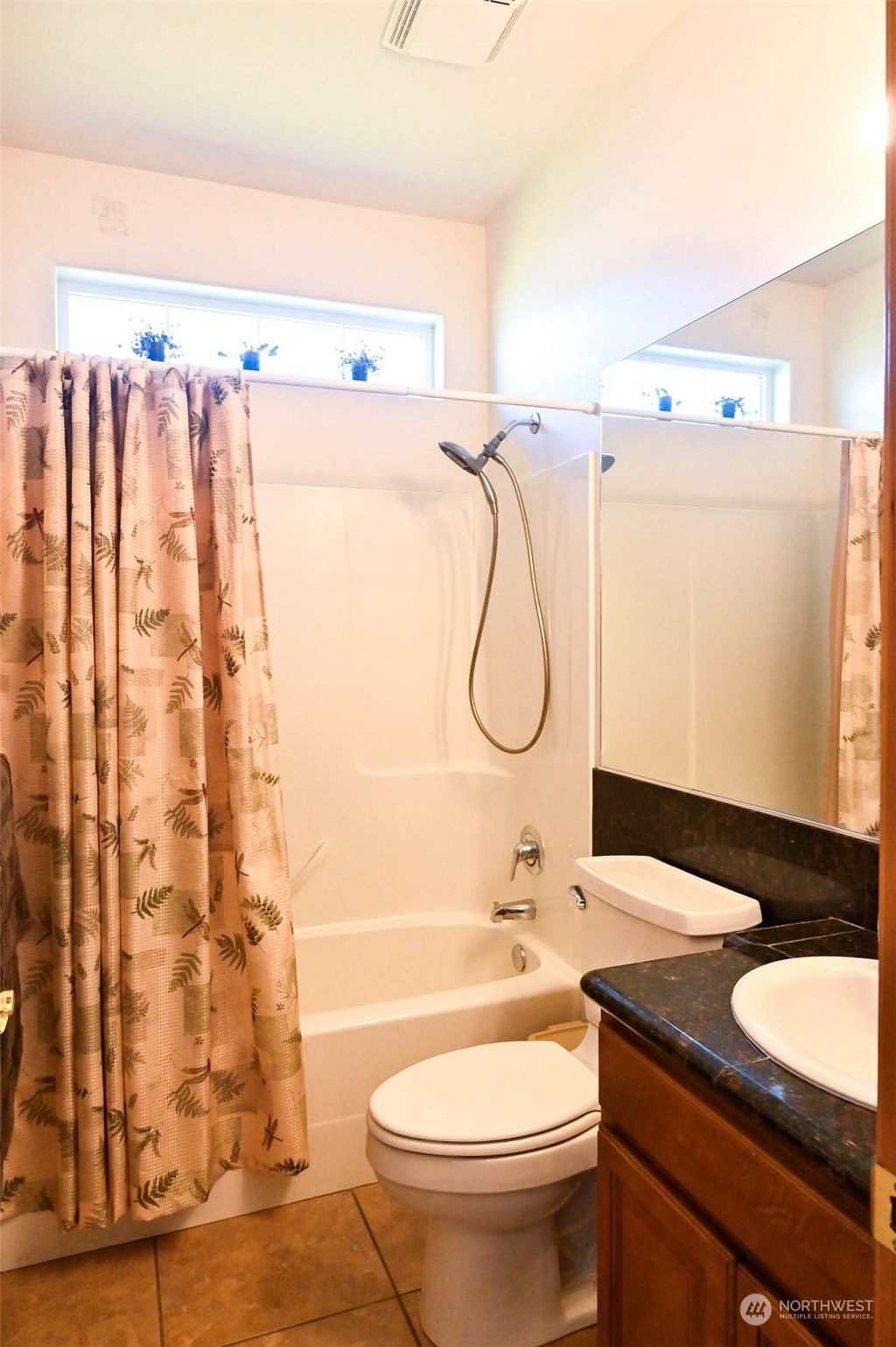 listing image 9367391874442020256